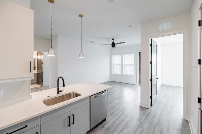 Photo - 1420 Lakefront Dr Unit 3205