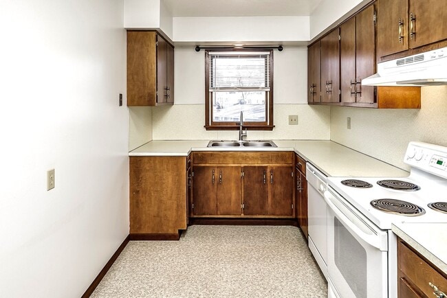 Photo - Spacious 2-Bed and 1-Bath Apartment! Unidad 6640-4