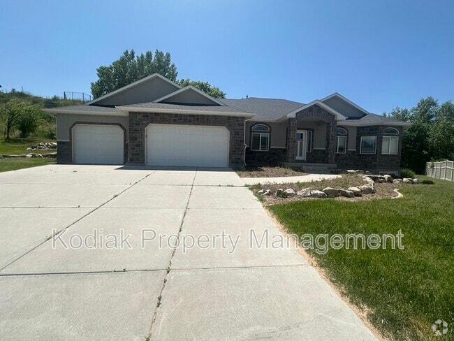 Building Photo - 7555 S 1740 E Rental