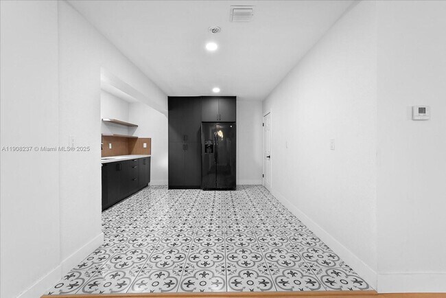 Photo - 1240 NE 138th St