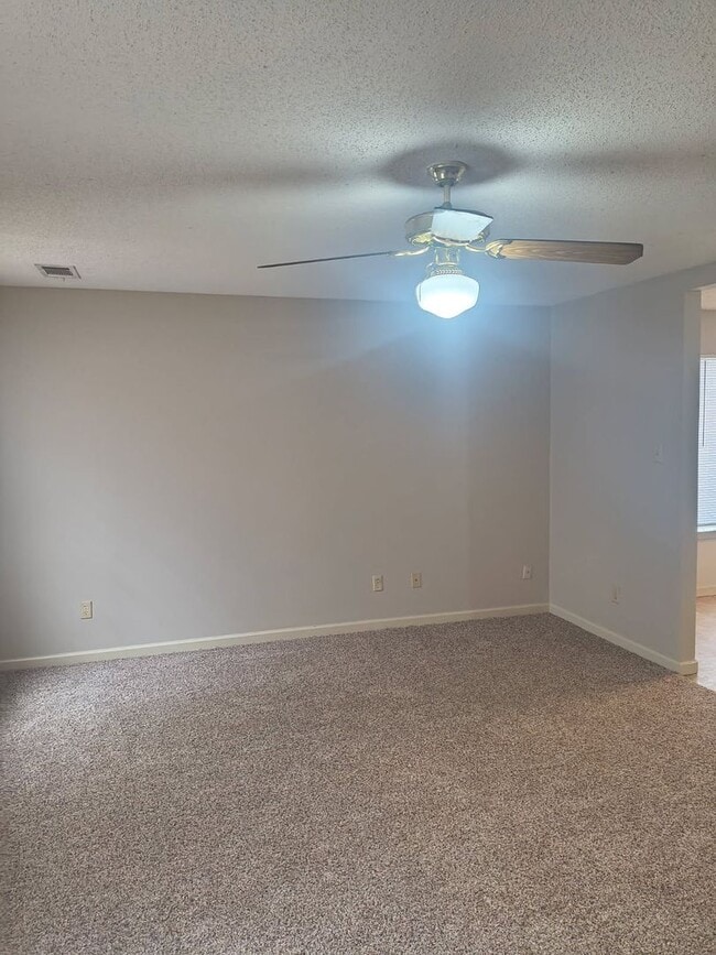 Photo - 8340 Keeli Cove