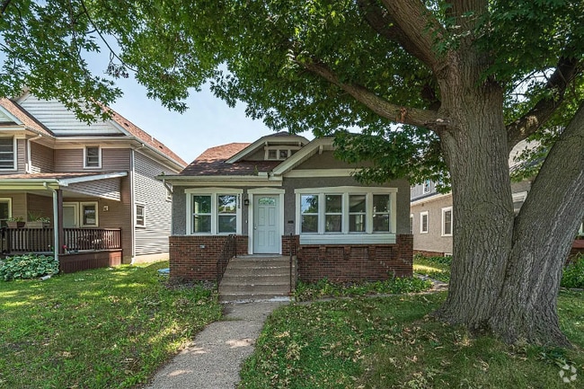 Building Photo - 3510 N Humboldt Ave Rental