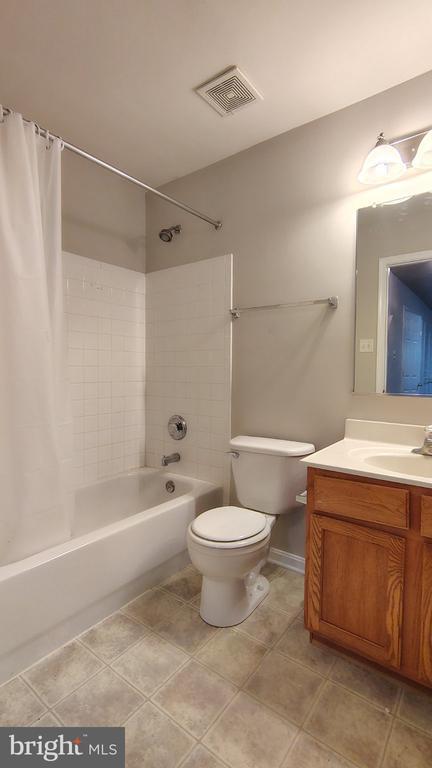 Photo - 1627 Trestle St