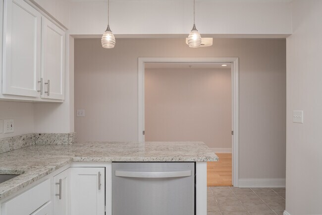 Photo - 1635 N Milwaukee Ave Unit 303