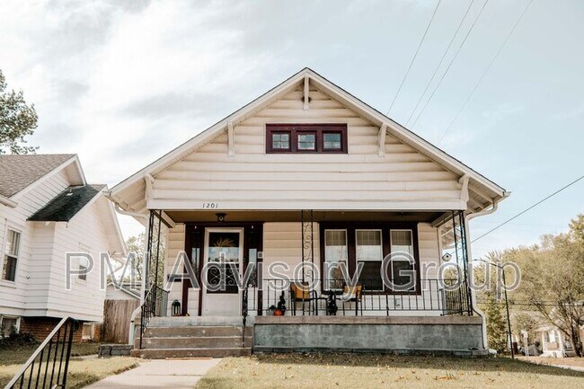 Photo - 1201 SW Jewell Ave House