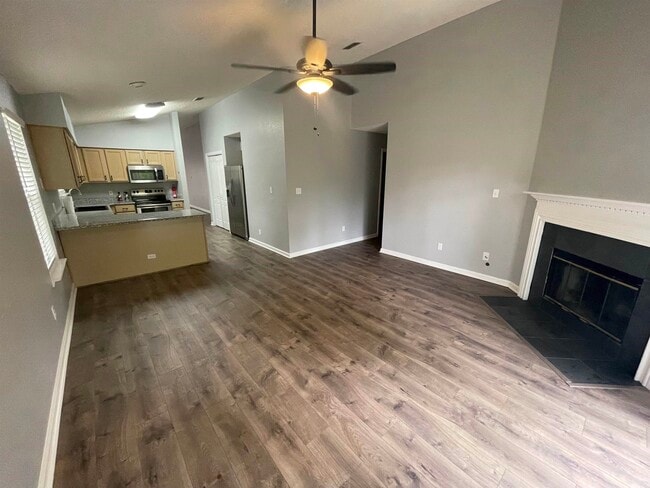 Photo - 5326 St Ives Ln