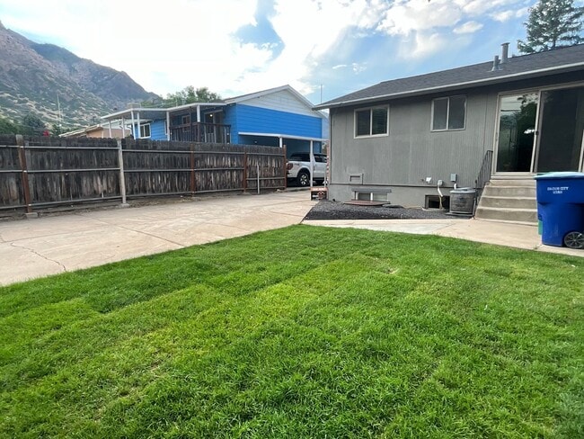 Photo - 1124 Vitt Dr