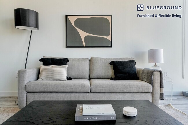 Photo - 501 Brazos St Unidad FL19-ID230