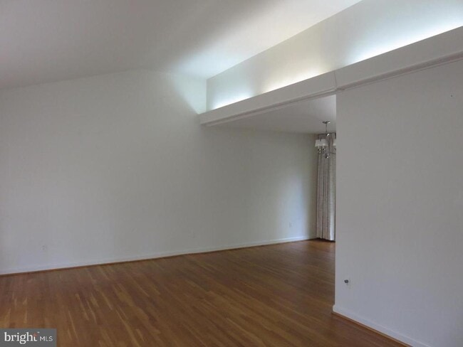 Building Photo - 6315 Carnegie Dr