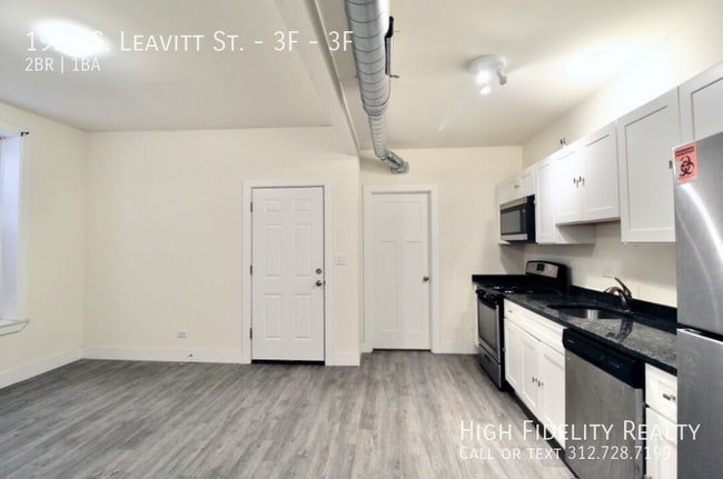 Photo - 1922 S Leavitt St Unit 3F