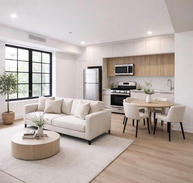 Building Photo - 1619 Jefferson Ave Unit 9