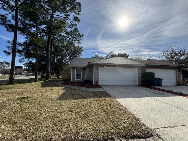 Fort Caroline Lakes - Fort Caroline Lakes Apartment