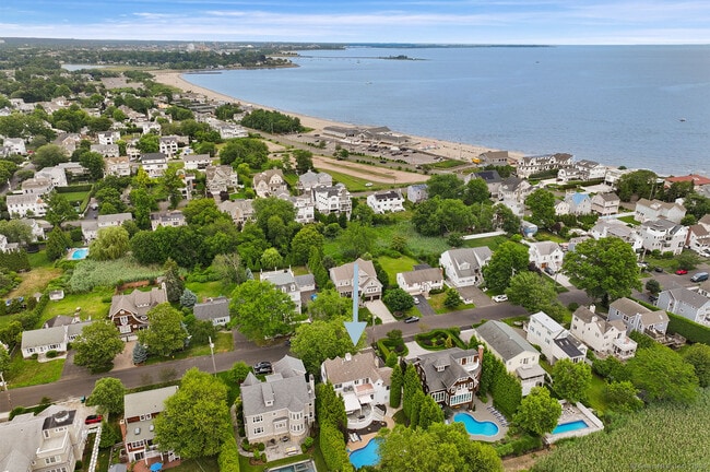 Photo - 672 Rowland Rd