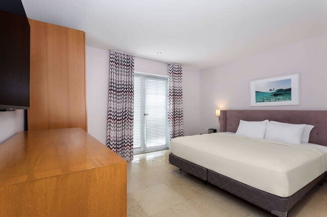 Photo - 956 Washington Ave Unidad ID1300965P