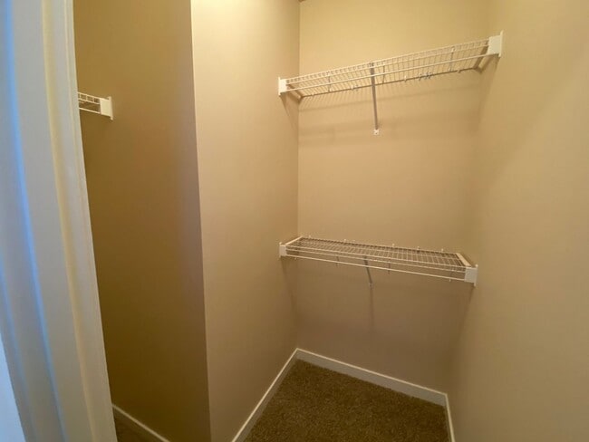 5777 Legoe Ave Unit 101