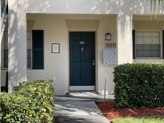 Building Photo - 10356 Carrollwood Ln Unit #203 Rental
