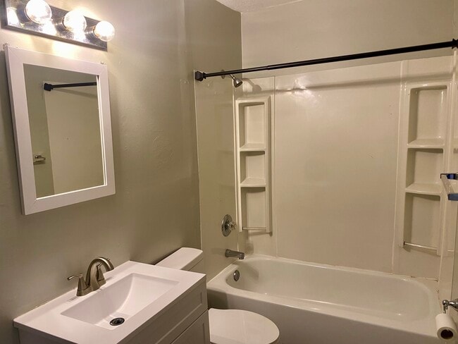 Photo - 1225 Eastside Ln