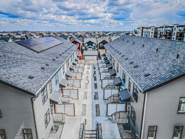 Photo - 20 Masters Dr SE