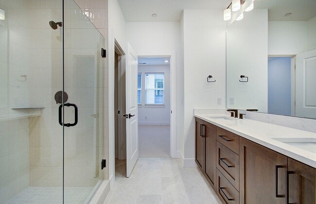 Photo - Luxury Upgraded Executive Townhome | 4 Bed | 3 Bath in Prime Camas School District