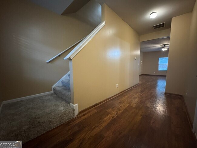 Photo - 54 Autumn Canyon Path SE