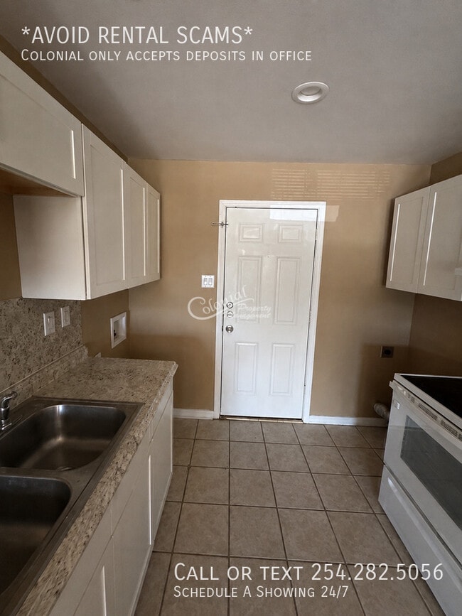 Photo - 903 Dryden Ave