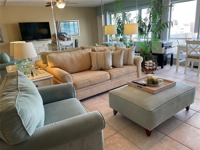 Photo - 1621 Gulf Blvd Unidad 1106