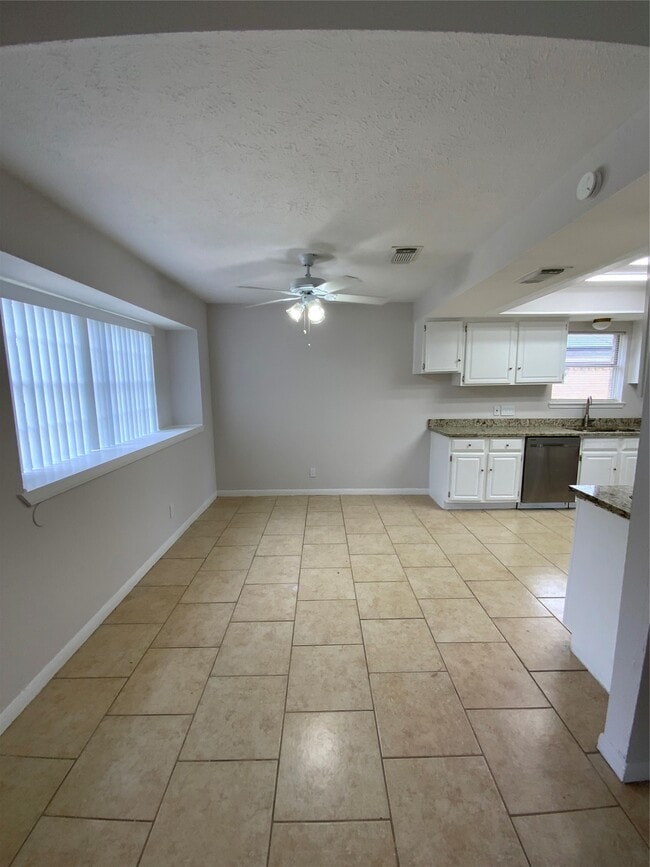 Photo - 14814 S Silver Green Dr