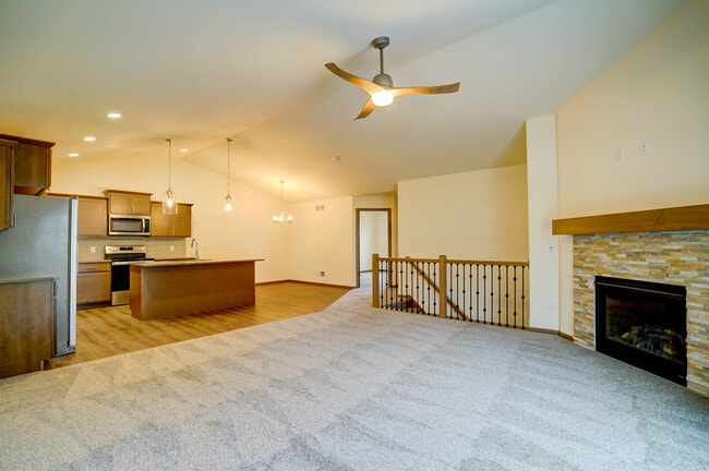 Photo - 440 Odyssey Ct