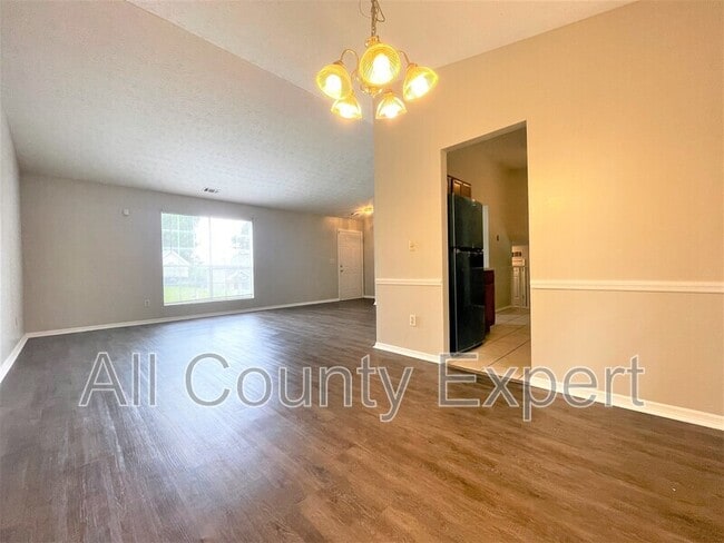 Photo - 7156 Lone Oak Way