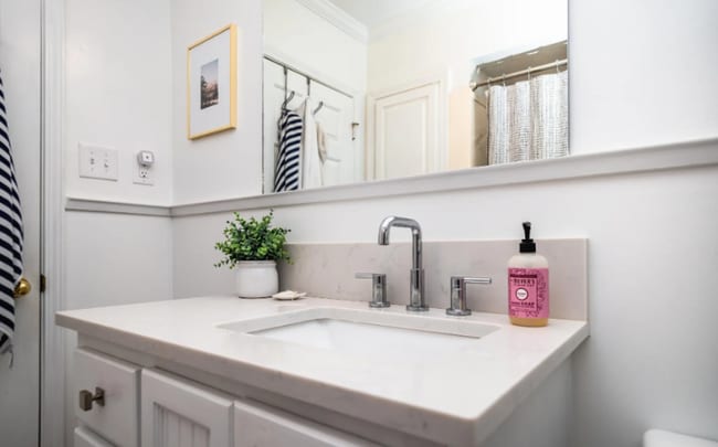 Photo - 1625 Norwich Ave