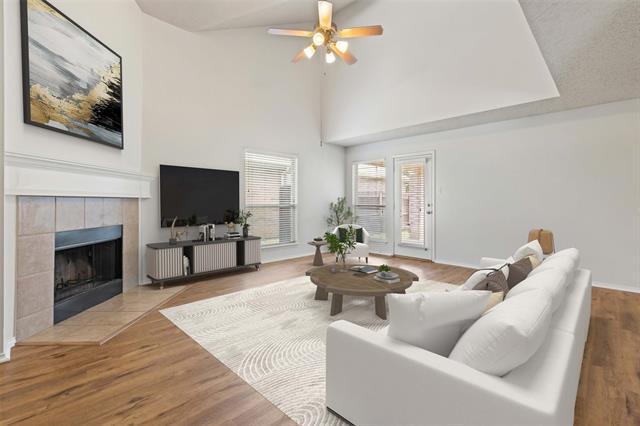 Photo - 3832 Braxton Ln