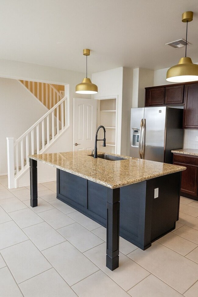 Photo - 21008 W Ridge Rd