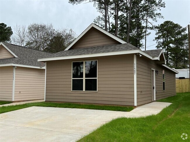 Building Photo - 11597 Persimmon St Rental