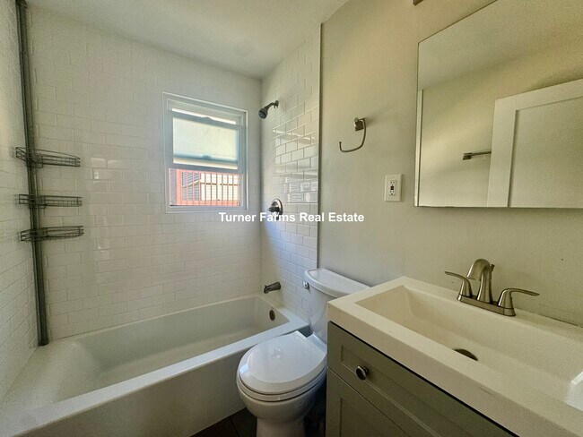 Photo - 94 North St Unit 1