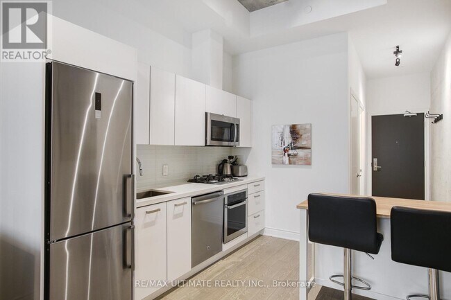 Photo - 608 Richmond St W Unit 210