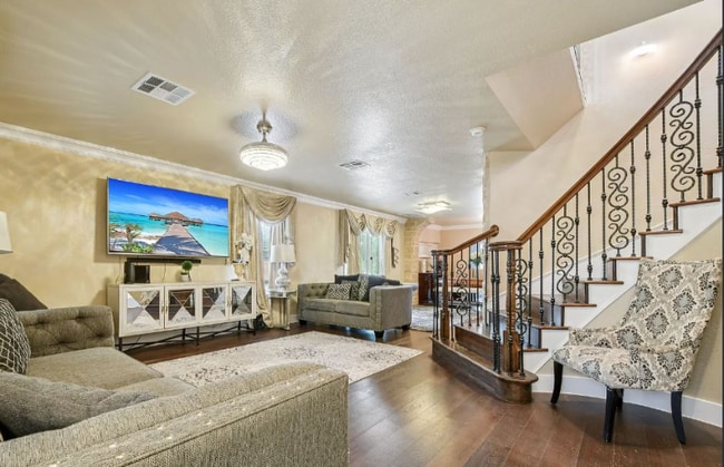 Photo - 18205 Great Falls Dr