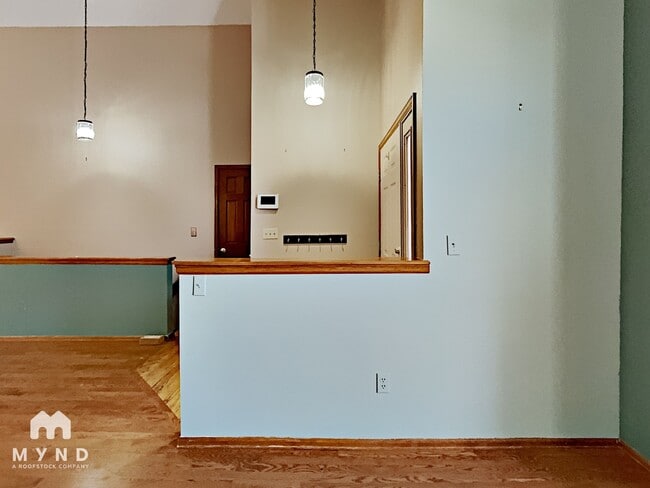 Photo - 2402 S Gray Dr