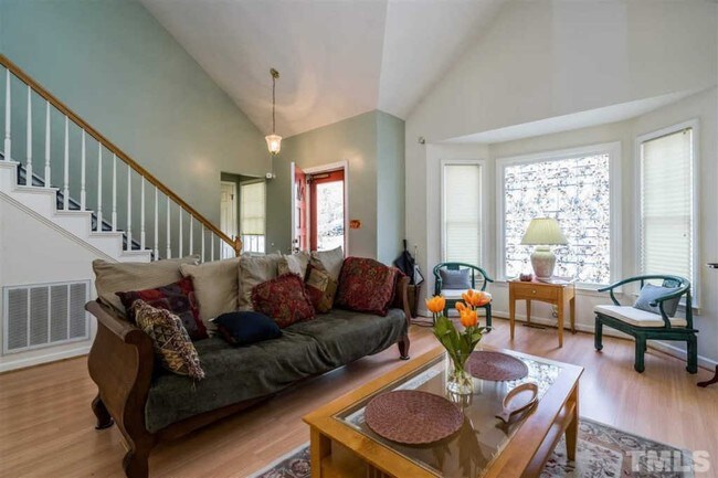 Photo - 1728 Kingston Heath Way