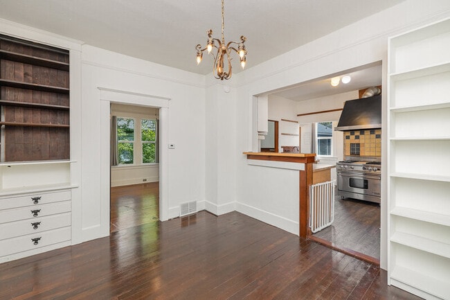 Photo - 4406 6th Ave NW