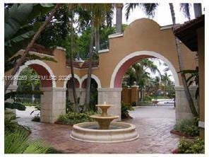 Photo - 19501 E Country Club Dr Unidad 9504