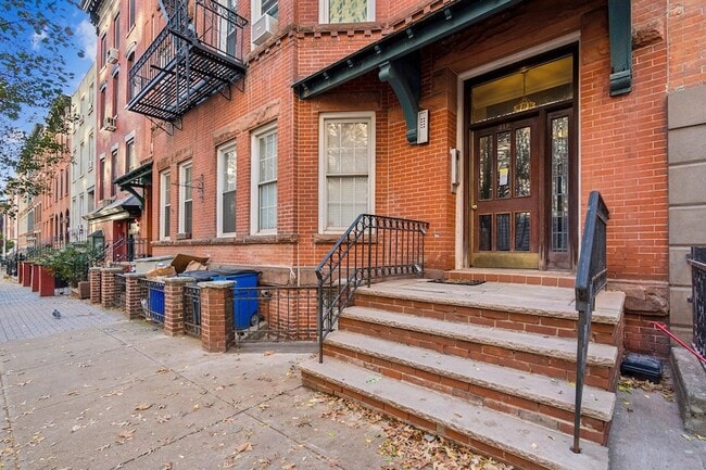 Photo - 318 Hudson St Condo Unit B