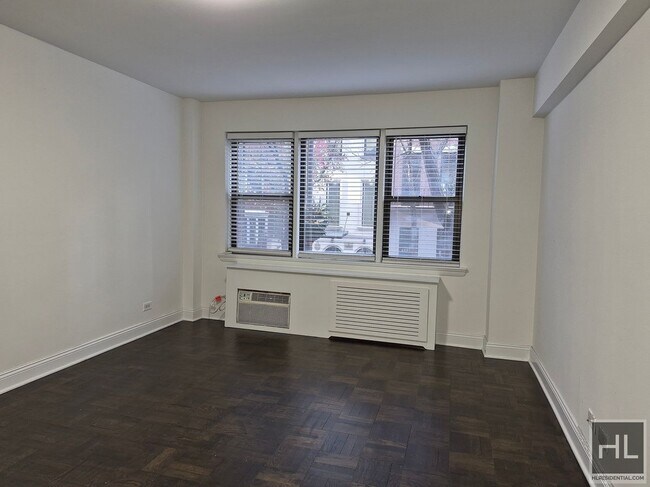 Photo - BEEKMAN PLACE Unit 7B