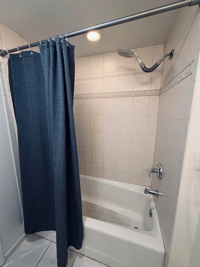Photo - 920 Jefferson St Unit 303