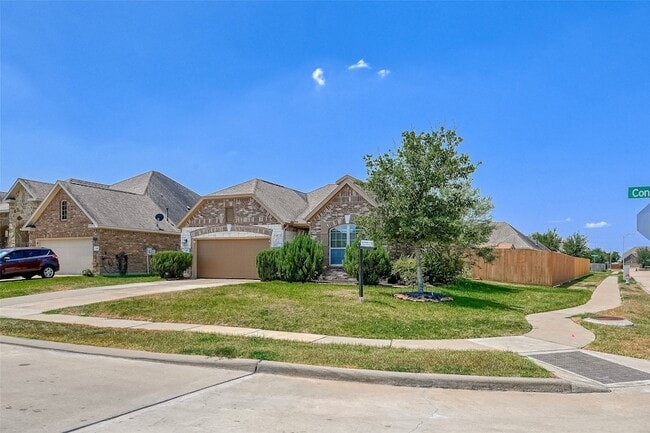 Photo - 402 Conchola Ln