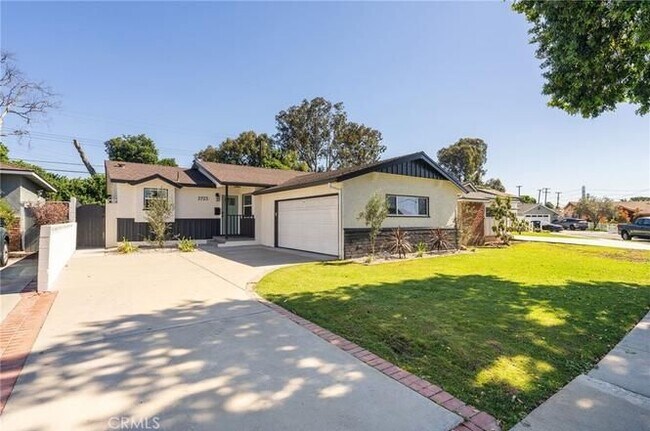 Photo - 3723 Sandgate Dr
