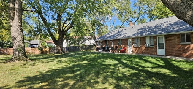 Building Photo - 1434 N Campbell Ave