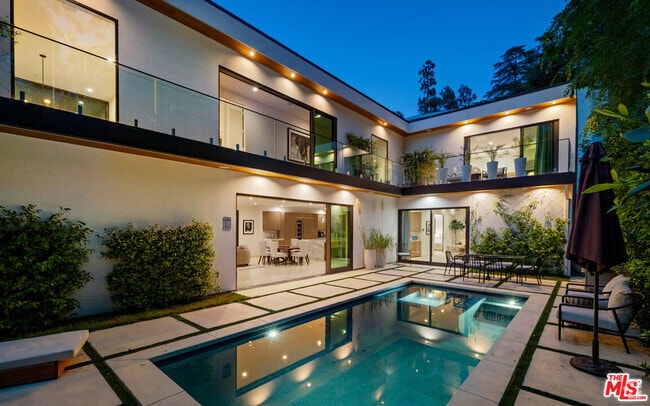 Building Photo - 1884 Laurel Canyon Rd Rental