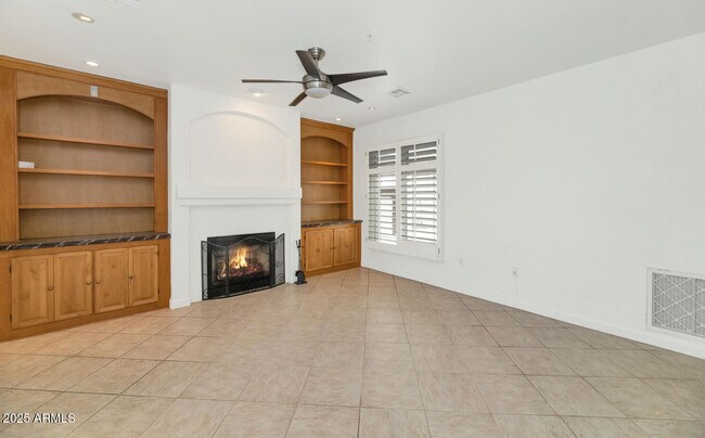 Photo - 229 W Portland St