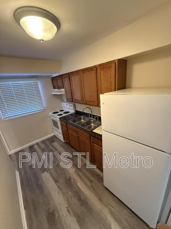 Photo - 10327 Renfrew Dr