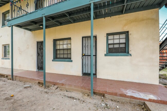 Photo - 311 Matamoros St Unit 1